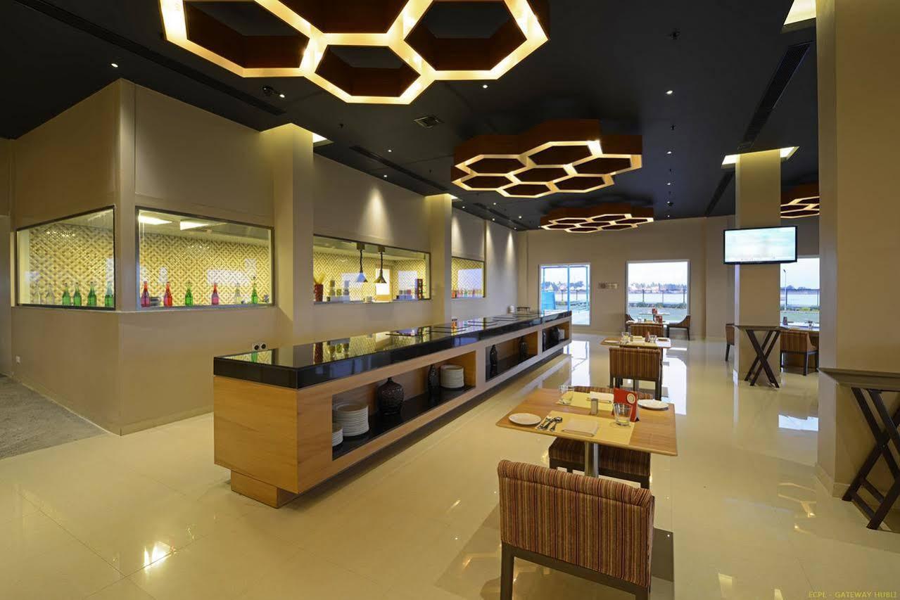 Hotel Naveen Lakeside Hubli Exteriér fotografie